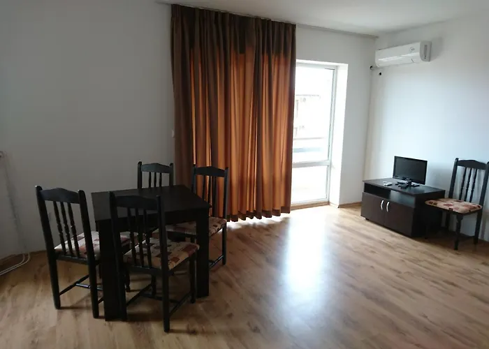 Апарт готель Royal Palm Светий Влас, Болгарія