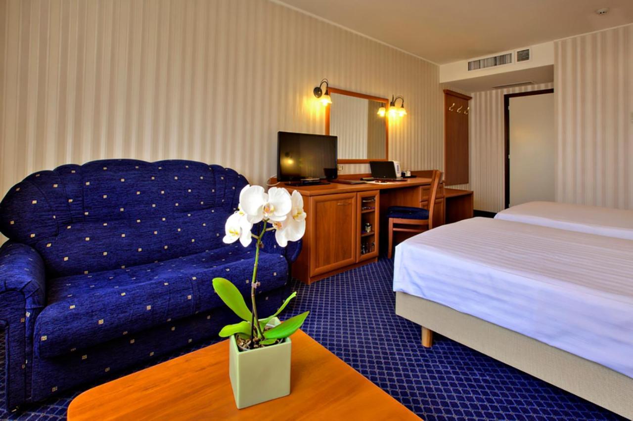 Classic Double or Twin Room with Free Parking