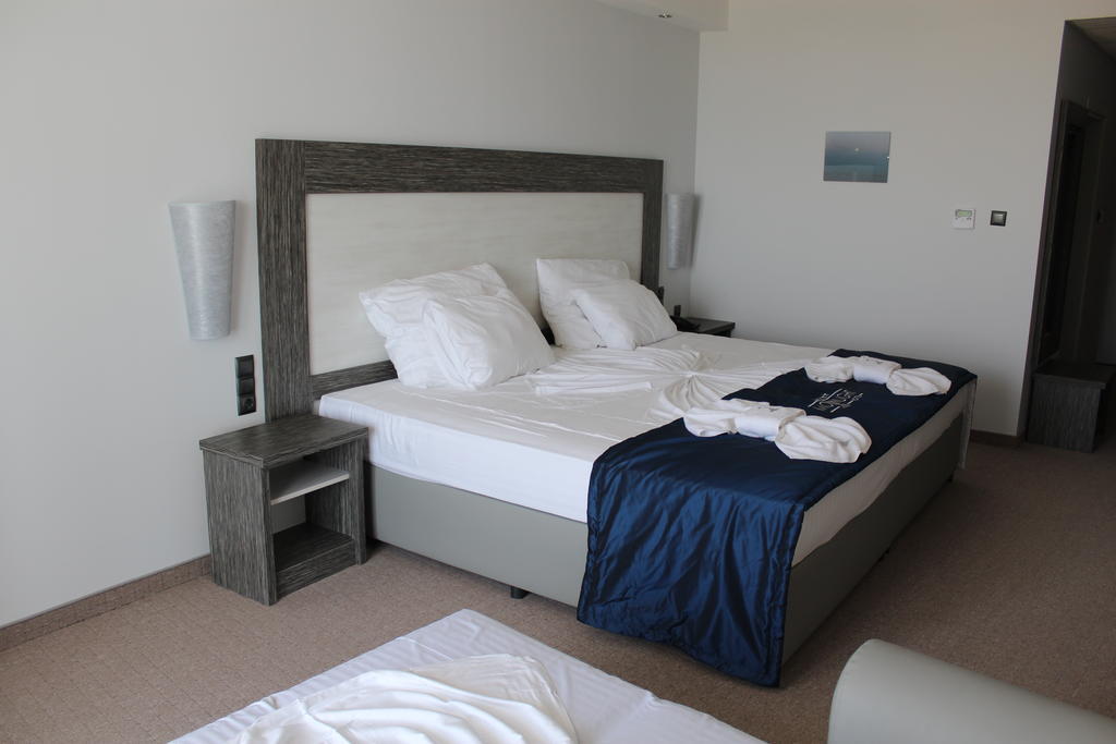 Double Room with Balcony (2 Adults + 1 Child)