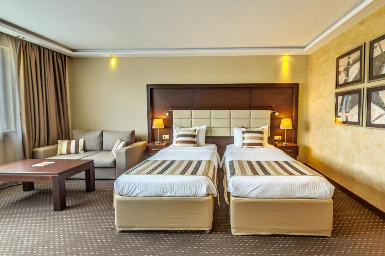 Premium Room