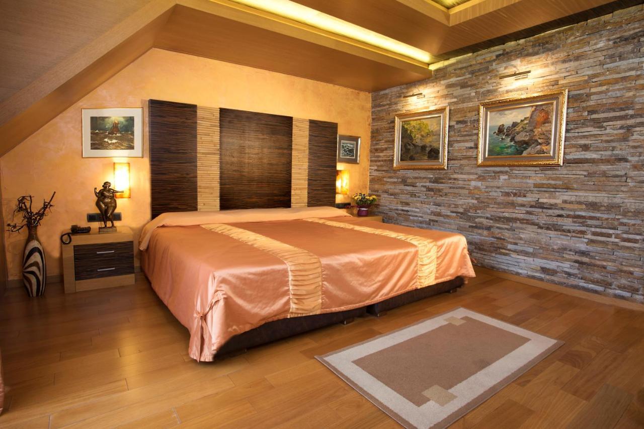 Presidential Suite