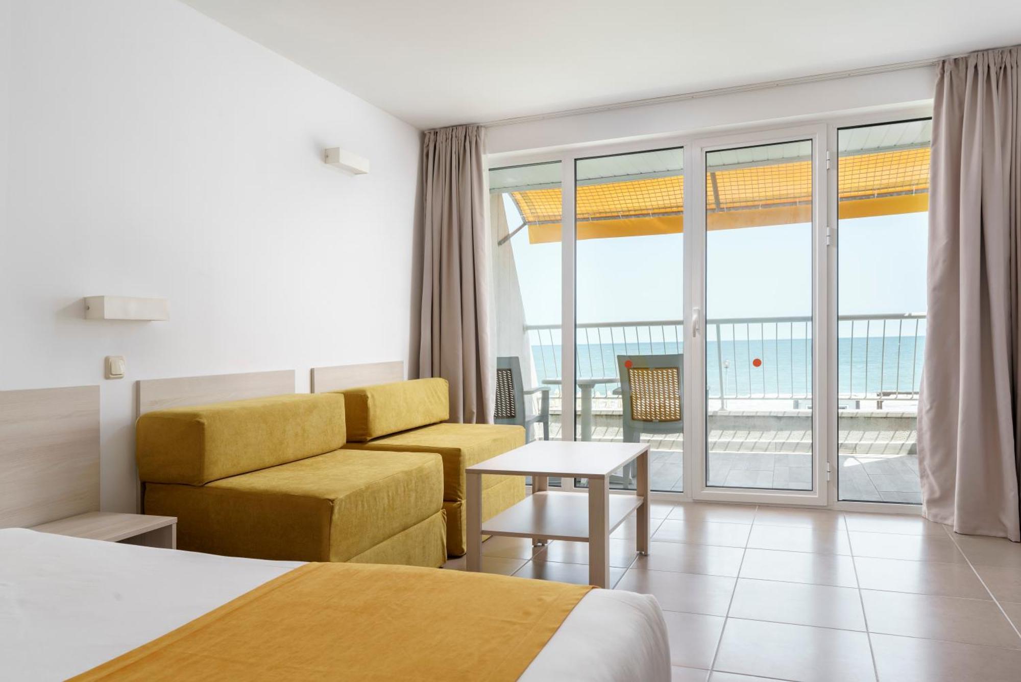 Double Superior Sea View