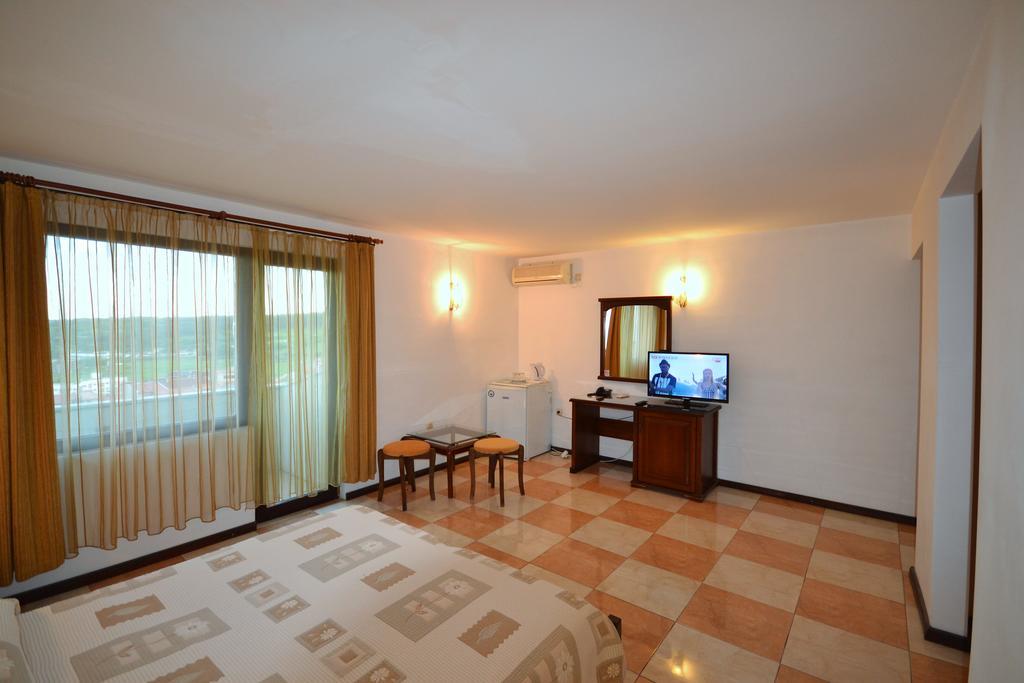 Deluxe Double Room with Sea View