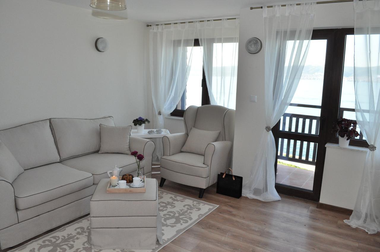 Superior One-Bedroom Apartment with Sea View