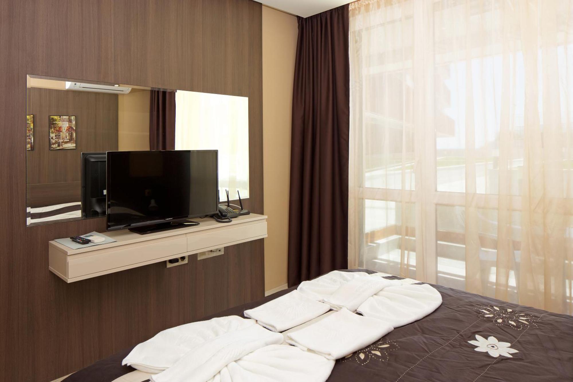 Standard King Room