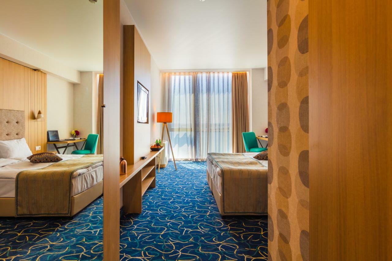 Standard Double or Twin Room with Sea View