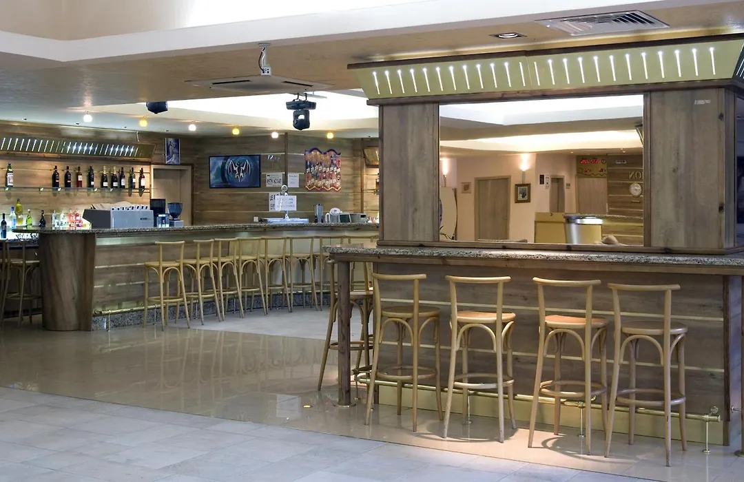 Hotel Sandy Beach-1