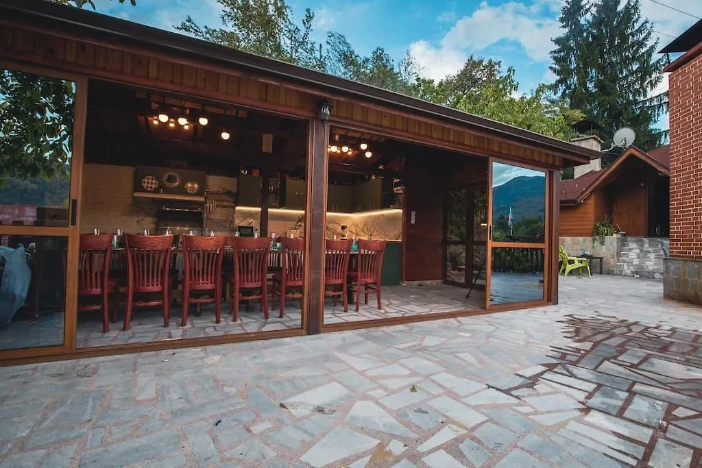 Duvaro Guesthouse-1
