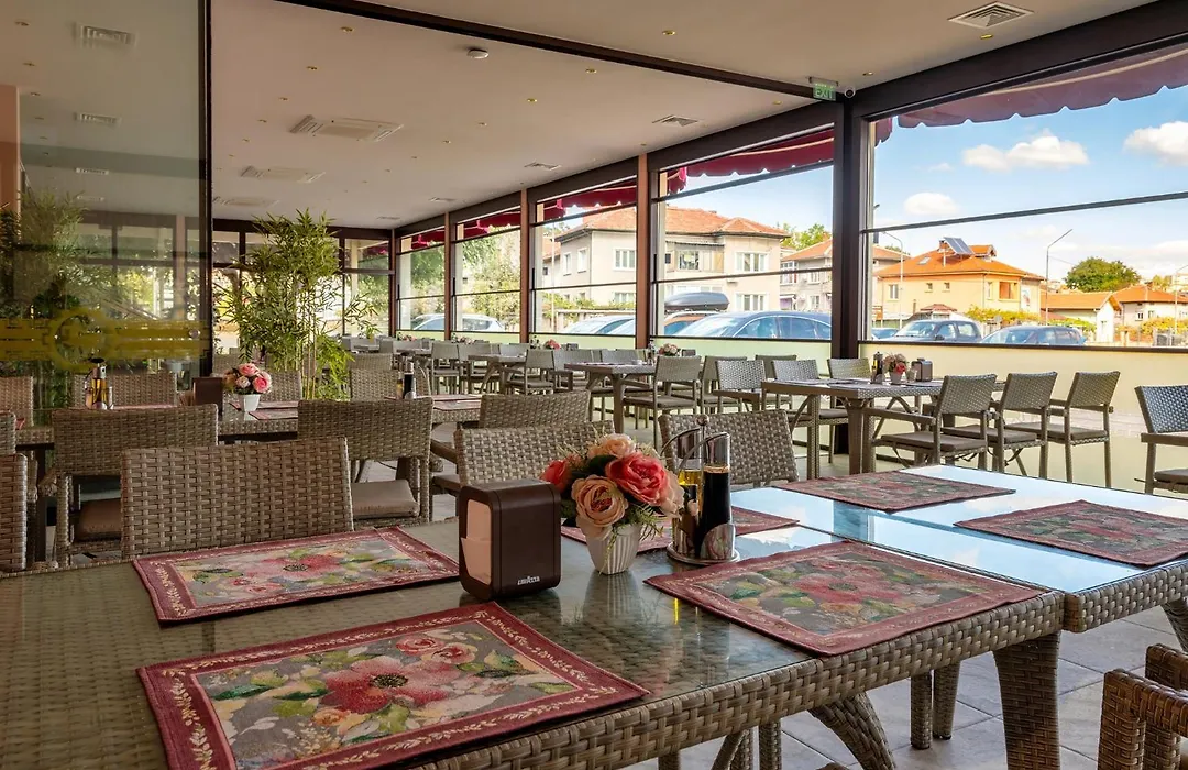 Boutique Hotel Vsk Kentavar-1