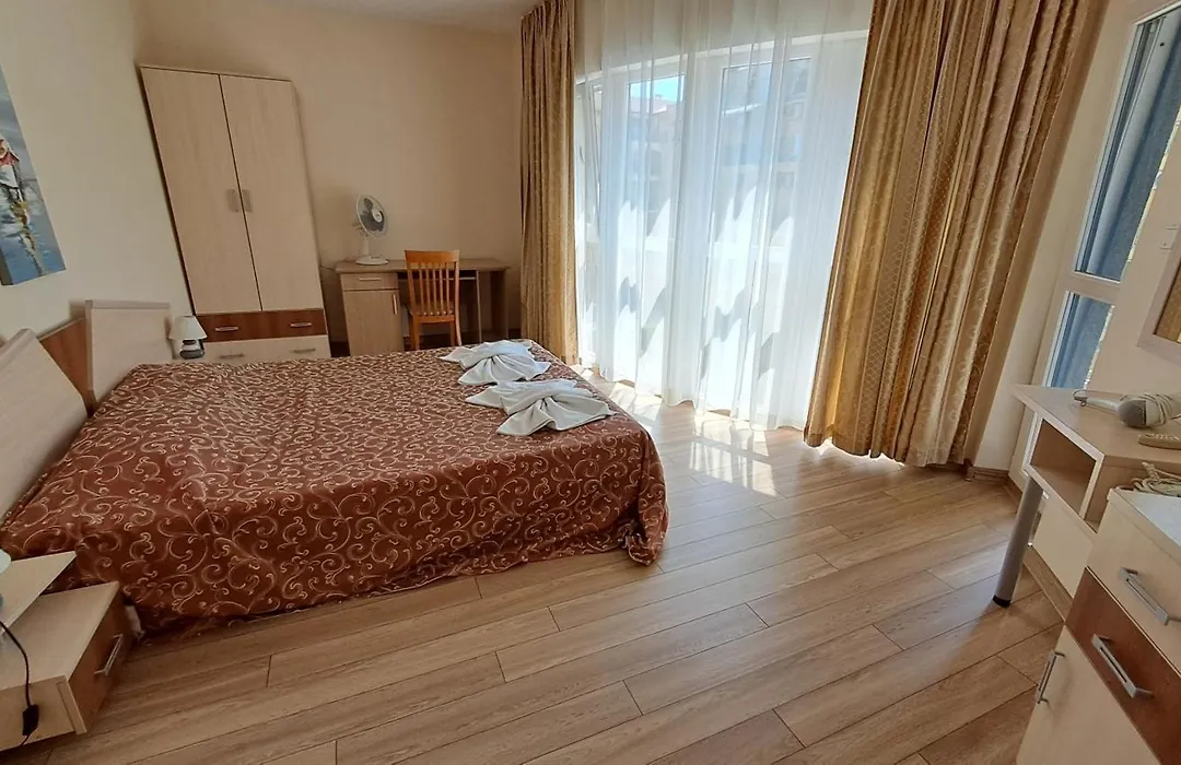 Aquaria Holiday Apartments-1