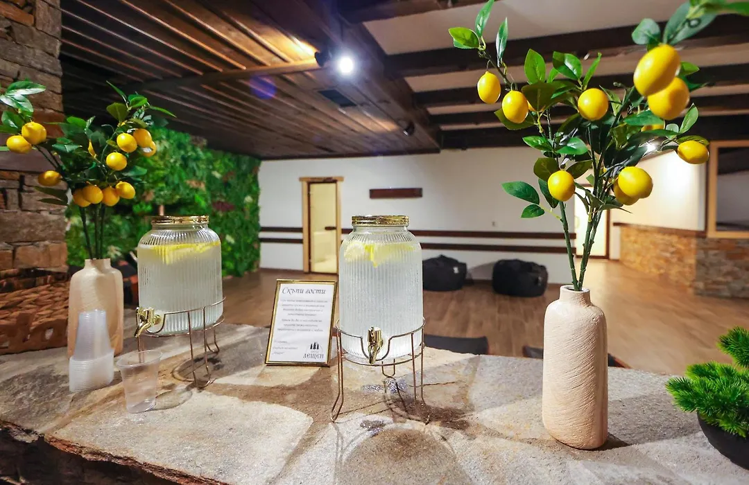 Hotel Leshten-1