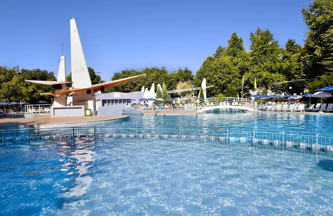 Hotel Ralitsa Aquaclub-1