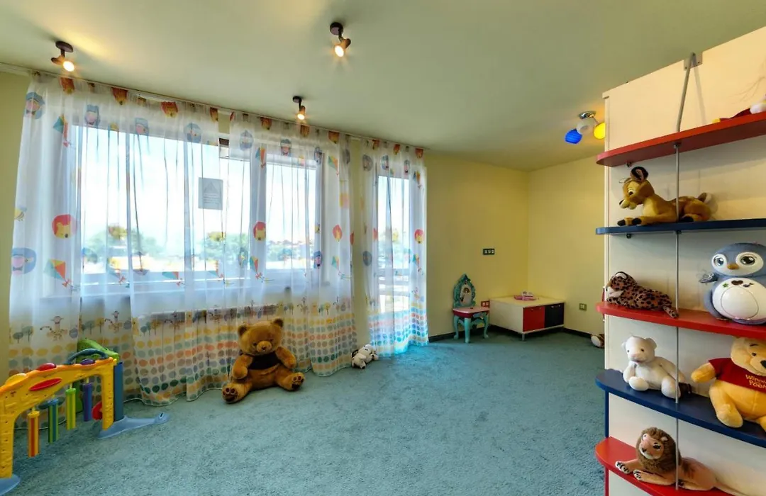 Belvedere Holiday Club-1