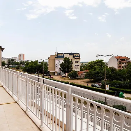 Family Hotel - City Hotel Yambol-3