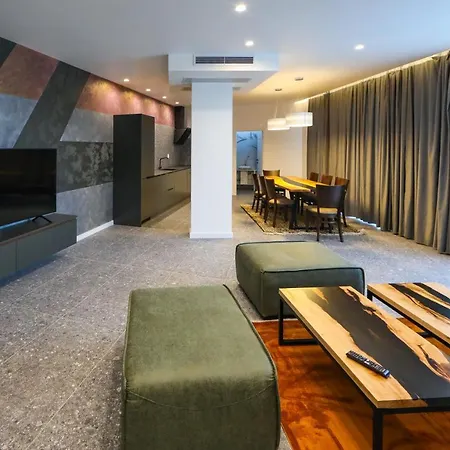 Graffit Luxury Houses-2