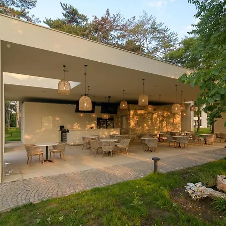 Ensana Aquahouse-2