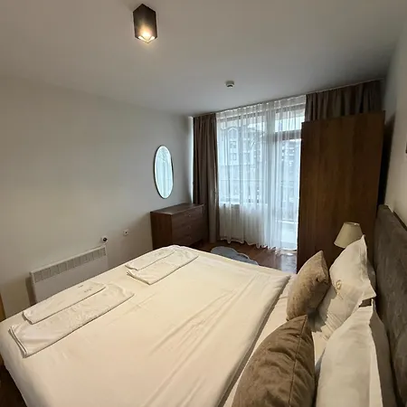 Elegant Lux Hotel-2