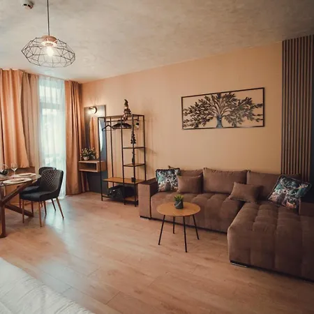 Persey Flora Apartments-3