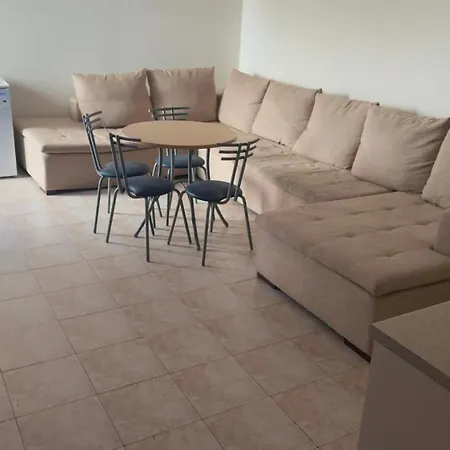 Kavarna Paradise Apartments-3