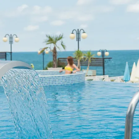 Hotel Eskada Beach - Free Parking-3