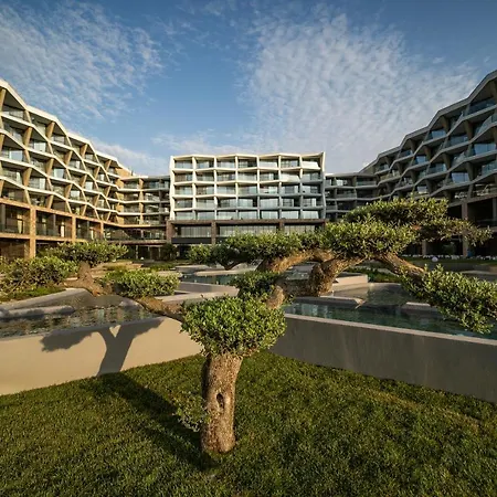 Wave Resort-3