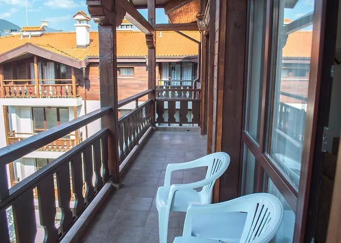 Bansko hotels near Velyanova house
