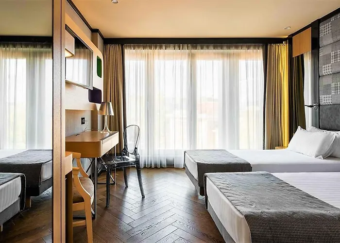 Hôtels de Luxe à Sofia près de Rotonde de Saint-Georges