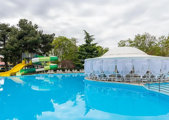 Ihotel Sunny Beach With Golf Course