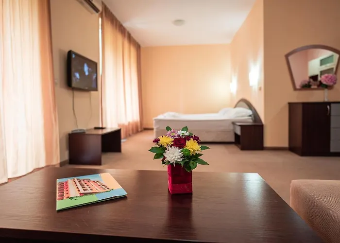 Hotel Paradise Green Park Golden Sands