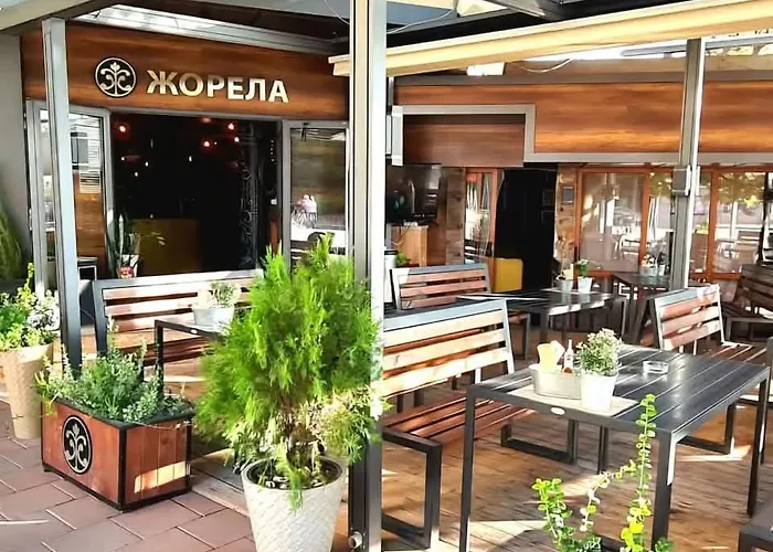Семеен Хотел Жорела