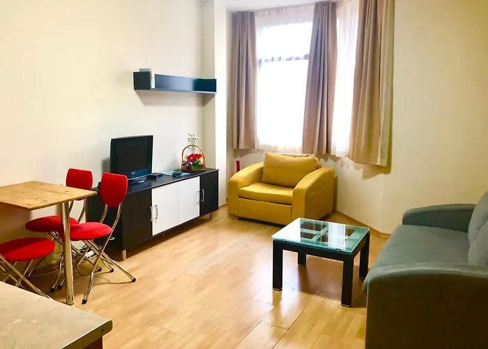 Flora Hotel - Apartments