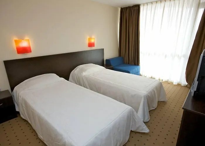 Tropics Hotel