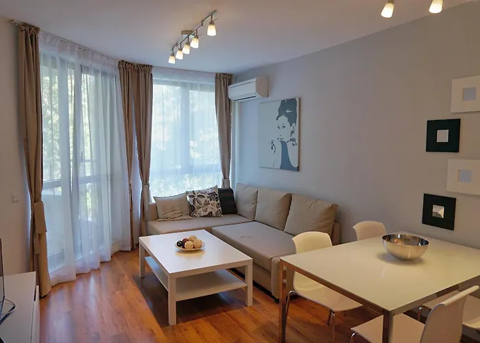 Апартаменти Бяла Клиф на плажа - Apartments Byala Cliff First Line
