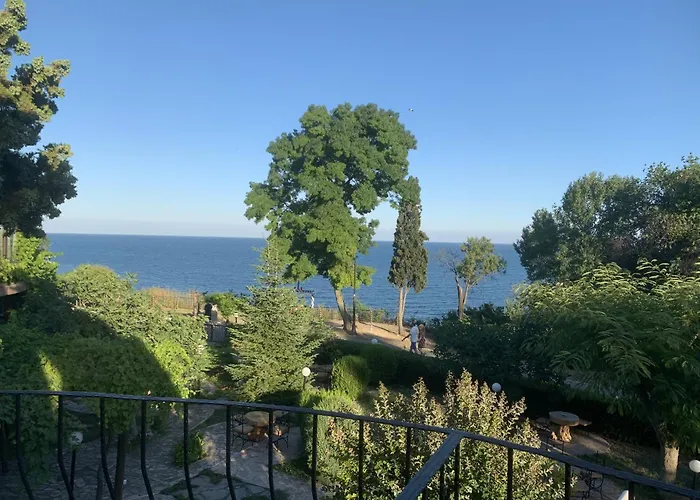 Complex Maxim - Sea View