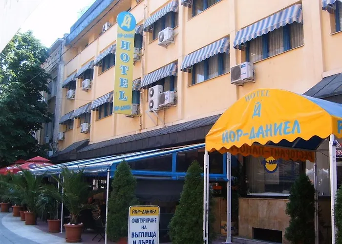 Yor-Daniel Hotel