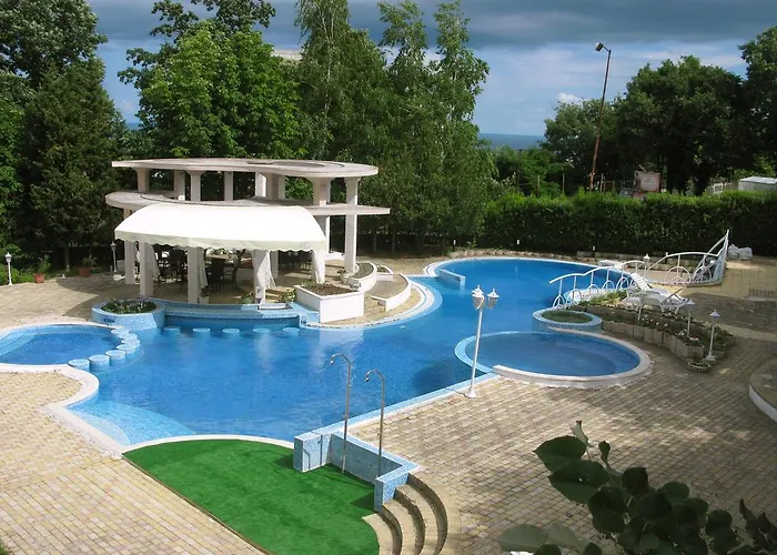 Golden Sands Cheap Hotels near Aquapolis