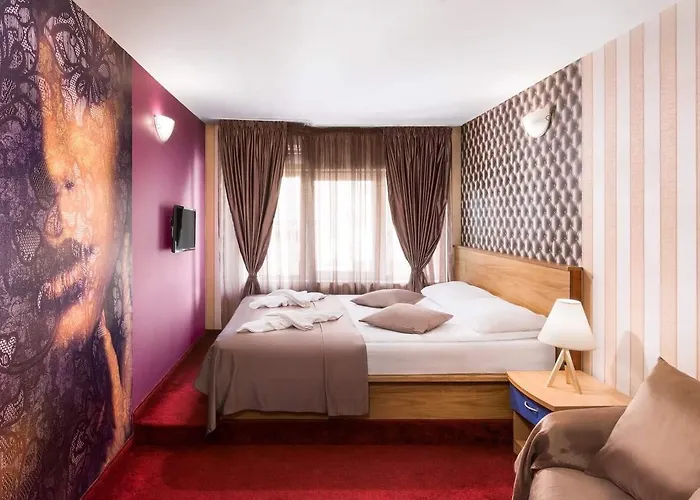 Sofia hotels near Borisova gradina