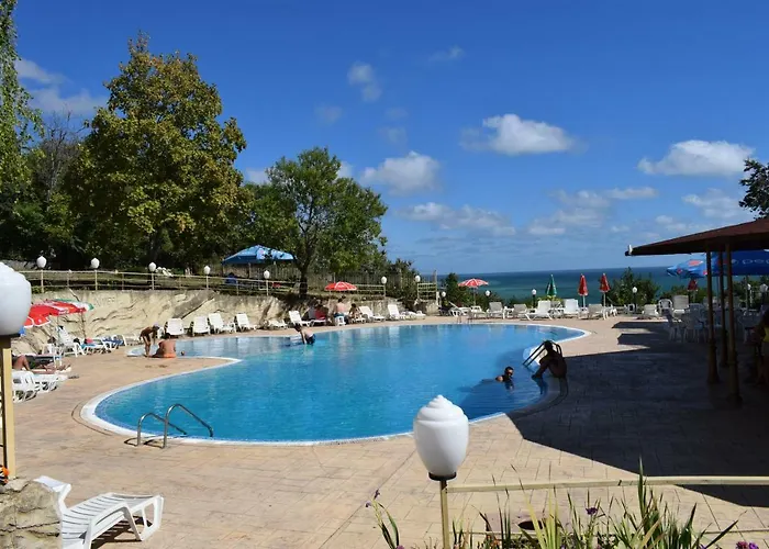 Ahilea Hotel - Free Pool Access Balchik